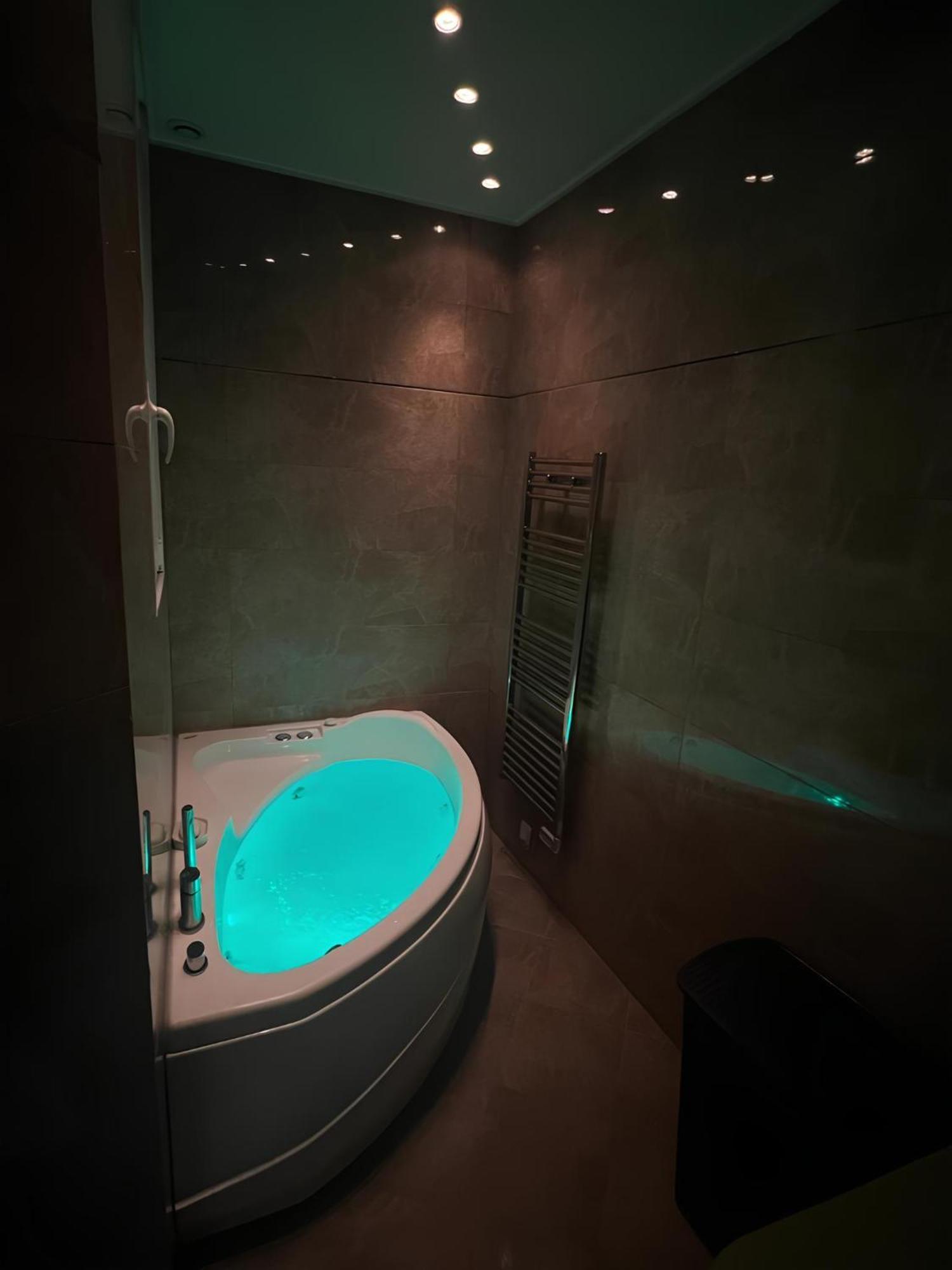 Luxury Style Appartement, Arc De Triomphe - Champs Elysees Париж Екстериор снимка